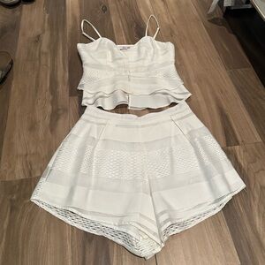 DO+BE White Two-Piece Set with Spaghetti Straps